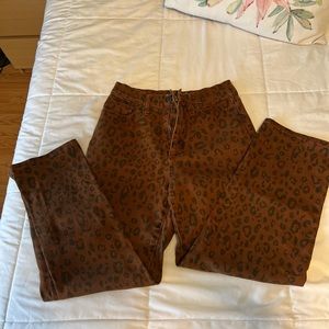 Universal thread cheetah jeans
